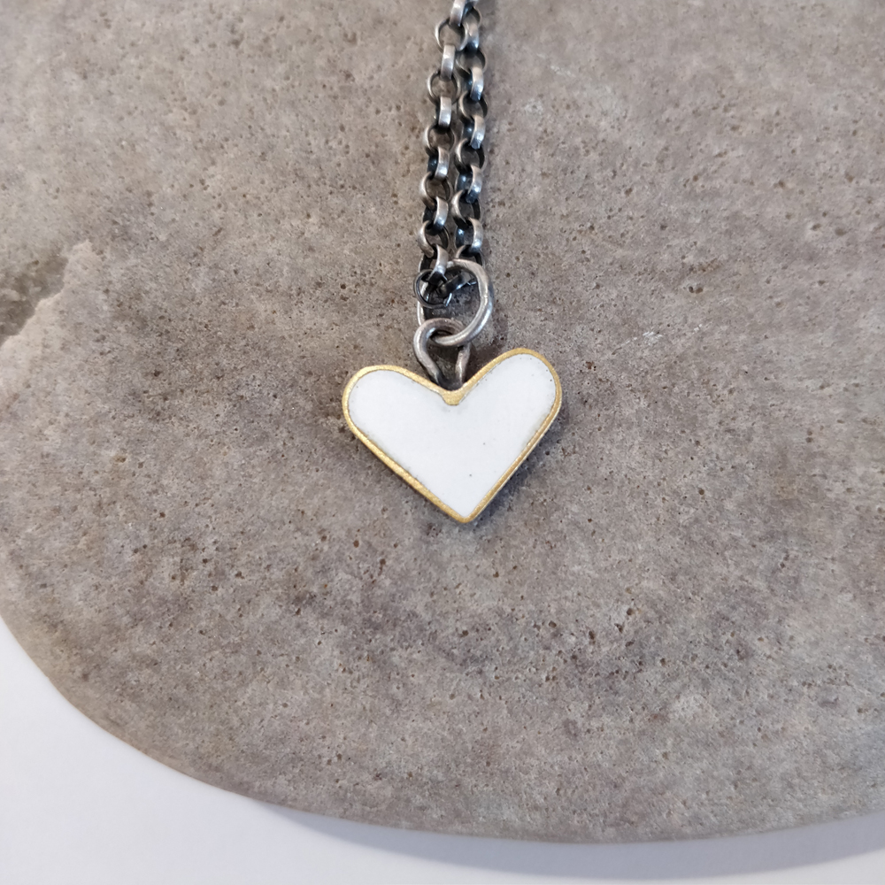 White heart necklace with an Adjustable Chain 